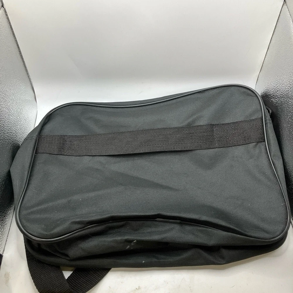 N/A protégé bag